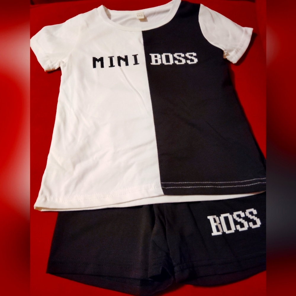 NWOT Never Worn Boy's Short Set